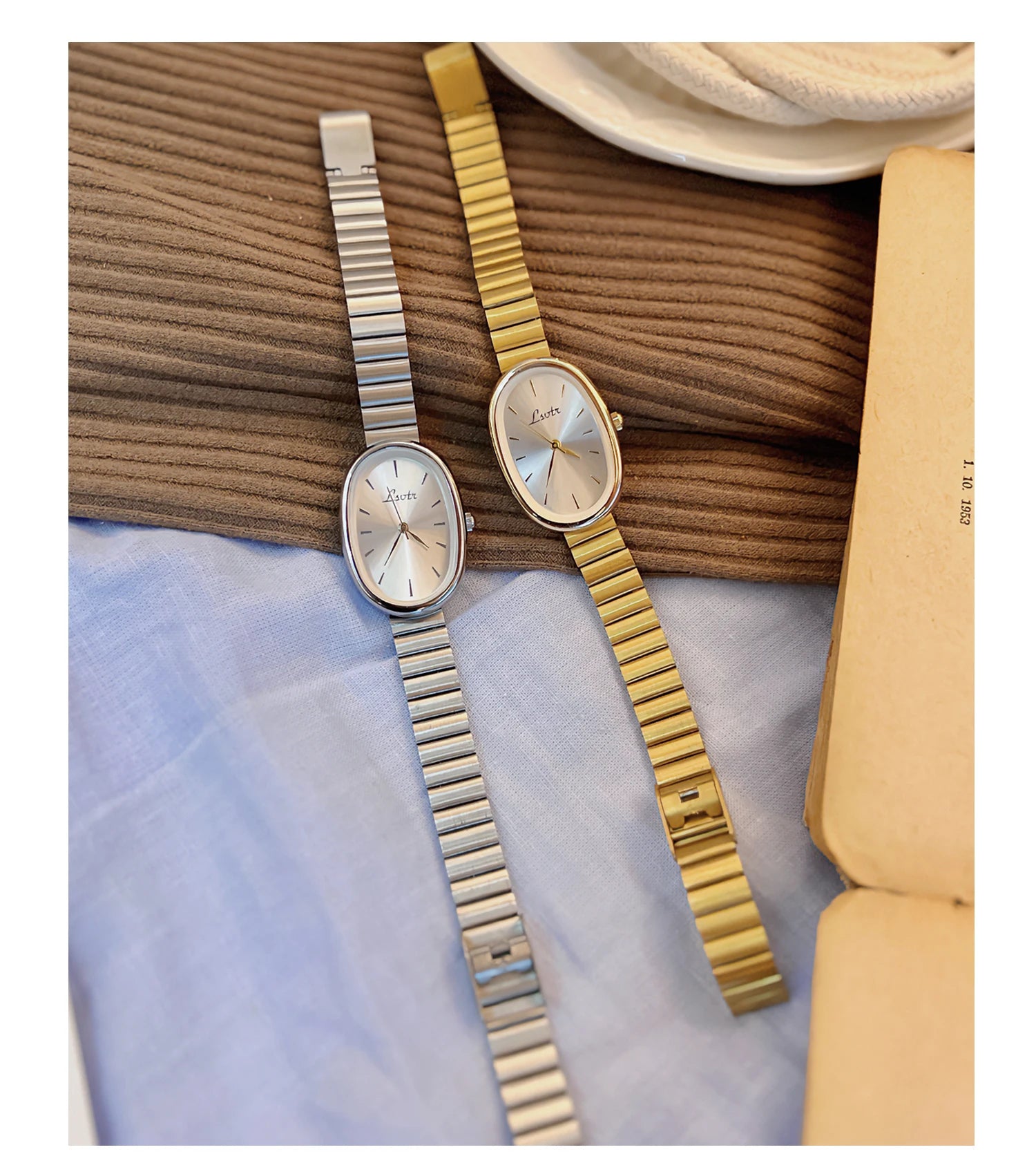 Fashionable Women's Watch With Gold Bracelet, Vintage & Elegant Luxury Style