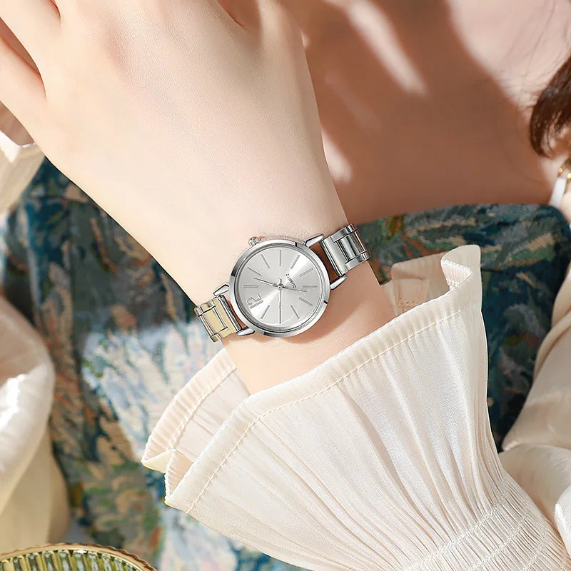Women Luxury Watch set of 2 pcs Simple Dial Hollow Strap Fashion Gold Bracelet
