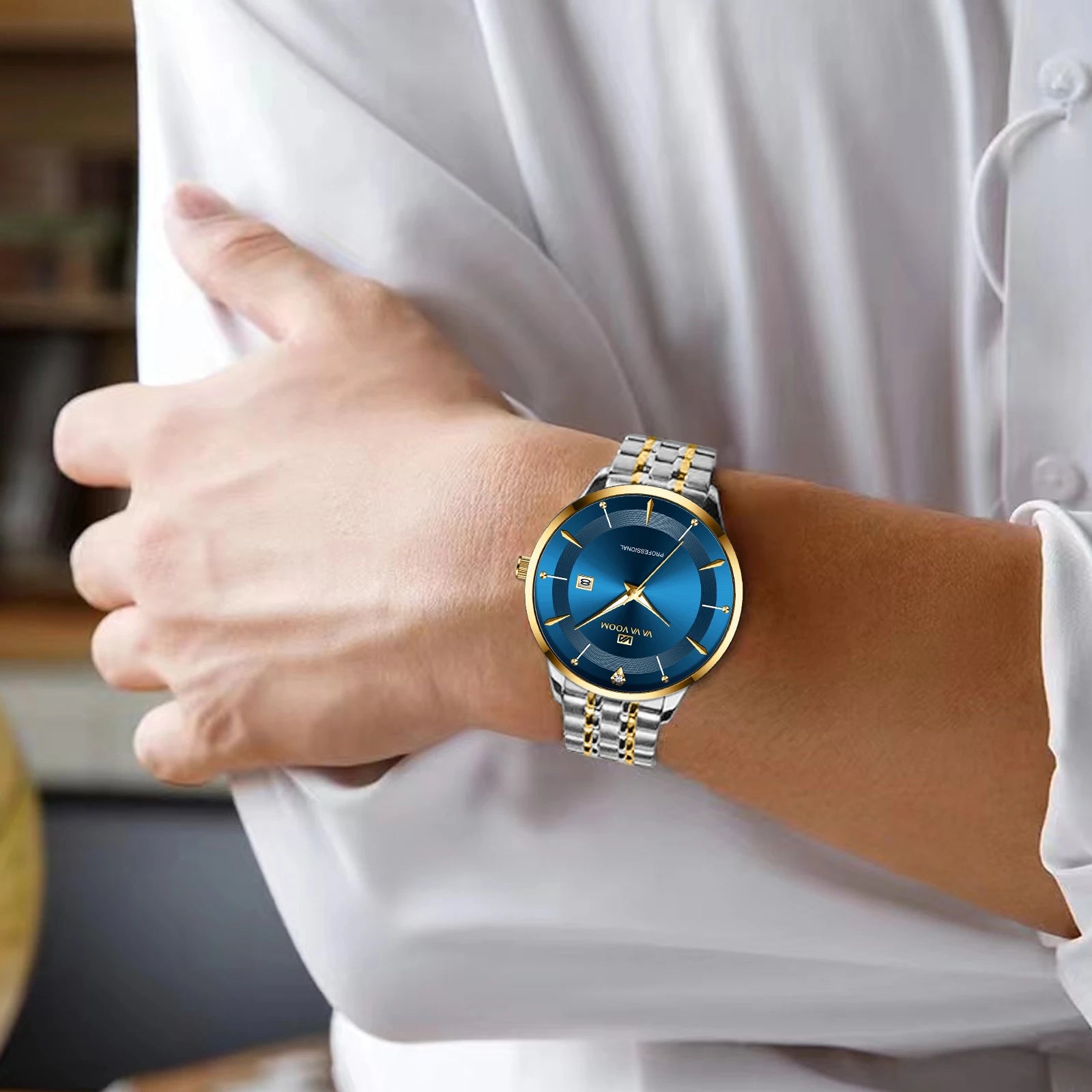 Luxury Rhinestone 43mm Blue Gold Quartz Stainless Steel for Men