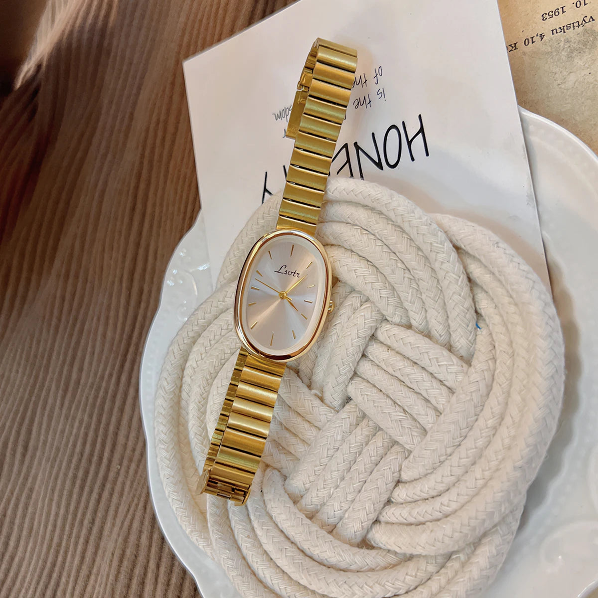 Fashionable Women's Watch With Gold Bracelet, Vintage & Elegant Luxury Style