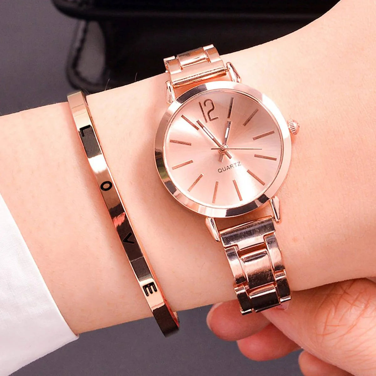 Women Luxury Watch set of 2 pcs Simple Dial Hollow Strap Fashion Gold Bracelet